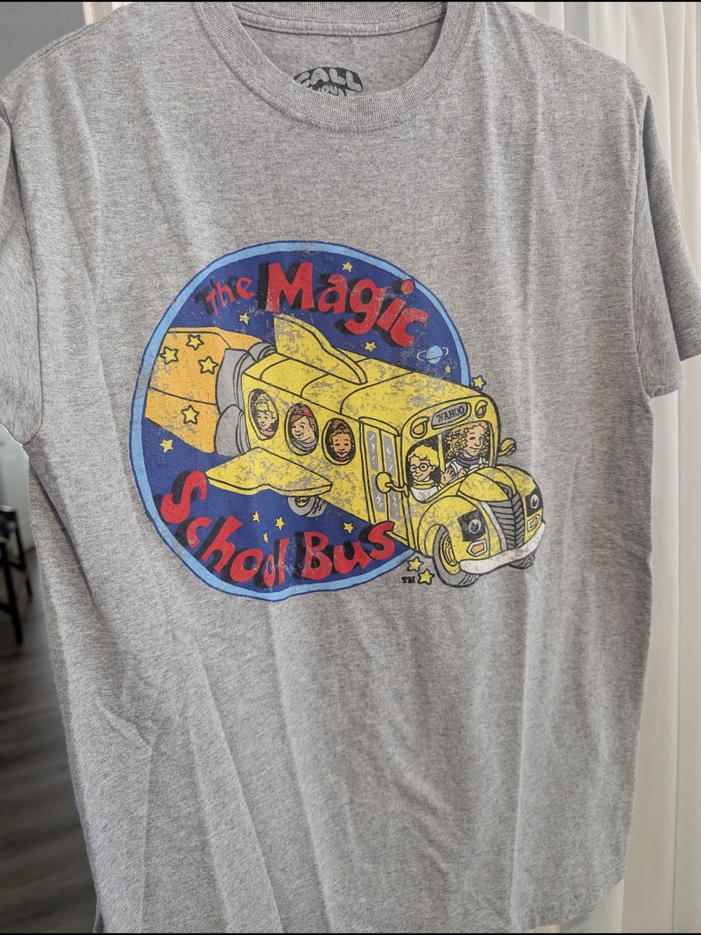 Adult - Size Medium Magic School Bus!! Gray Tee Shirt - Awesome & New